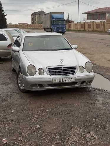 Mercedes E 220 d 2000, 588,000 km - 2.2 l - Bakı