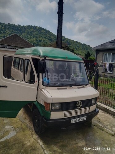 Mercedes 208 D 1995, 150,000 km - 2.3 л - Lənkəran