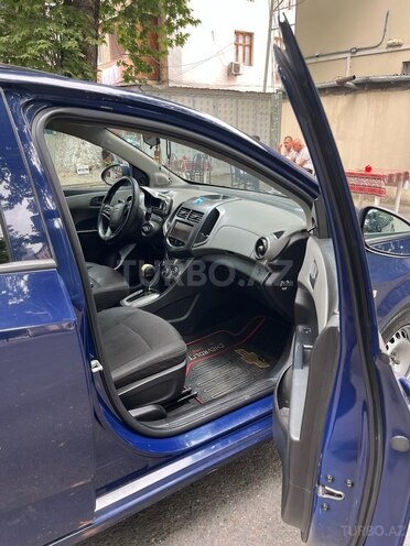 Chevrolet Aveo-4