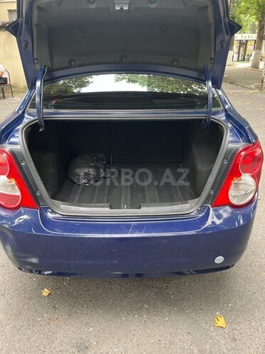 Chevrolet Aveo-8
