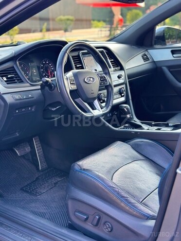 Hyundai Sonata-5