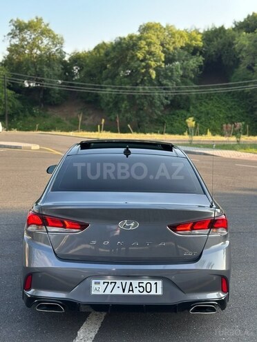 Hyundai Sonata-18