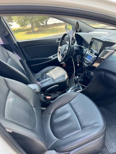 Hyundai Accent 2014, 135,600 km - 1.4 л - Bakı