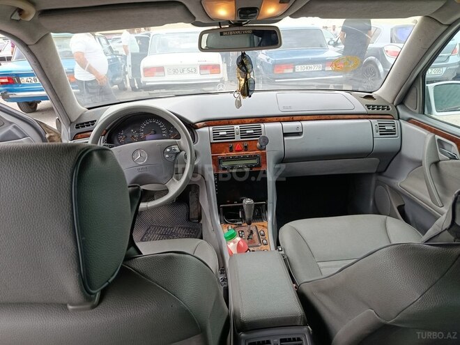Mercedes E 220 d 2000, 588,000 km - 2.2 l - Bakı