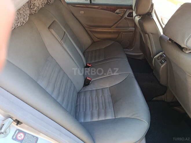 Mercedes E 220 d 2000, 588,000 km - 2.2 l - Bakı