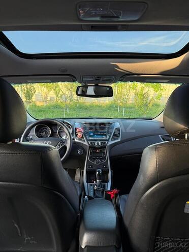 Hyundai Elantra 2015, 170,000 km - 1.8 л - Bakı