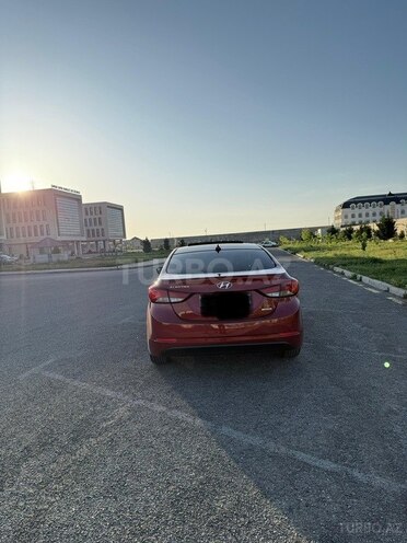 Hyundai Elantra 2015, 170,000 km - 1.8 л - Bakı