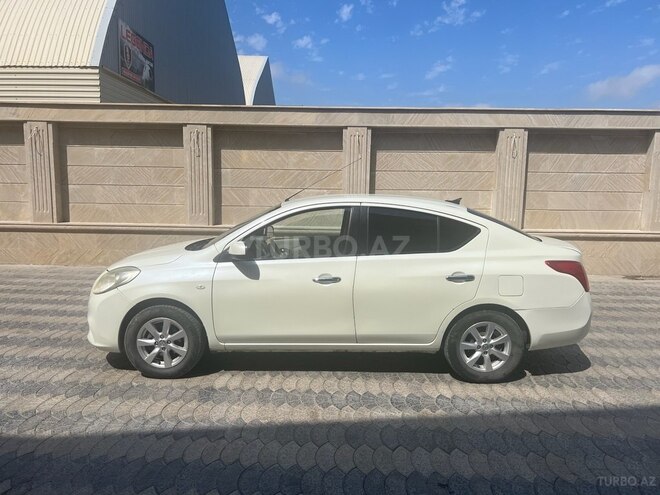 Nissan Sunny 2014, 353,000 km - 1.5 l - Bakı