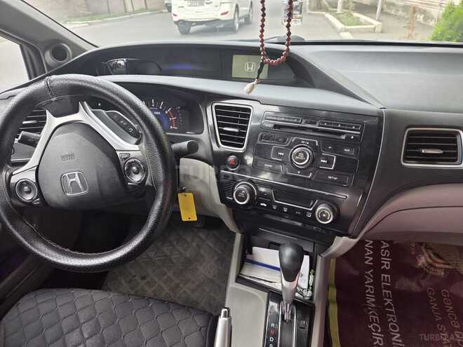 Honda Civic 2013, 165,000 km - 1.5 l - Gəncə