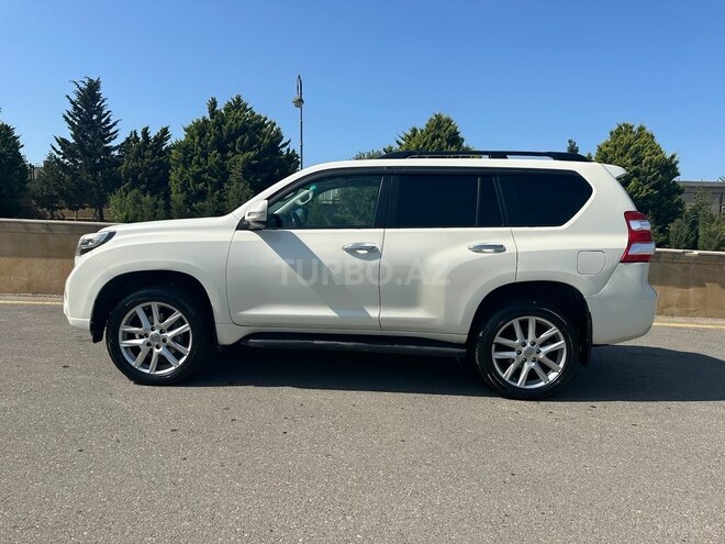 Toyota Land Cruiser Prado-3