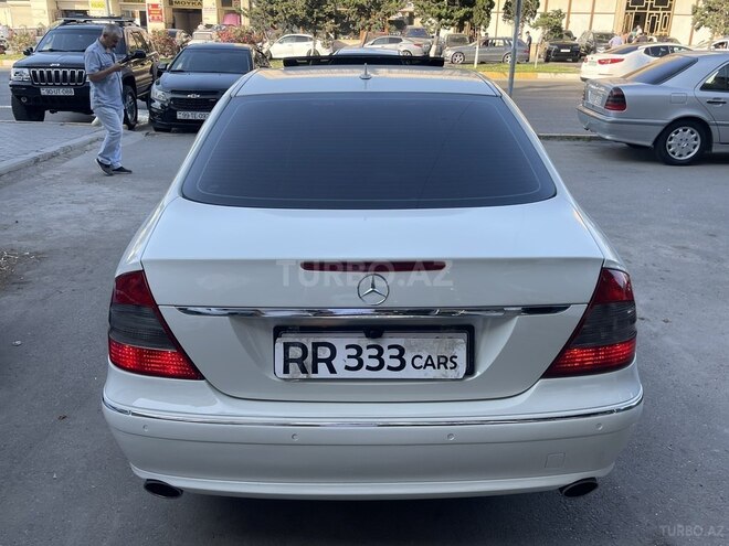 Mercedes E 280-4