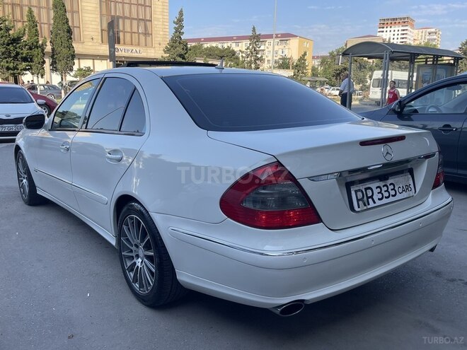 Mercedes E 280-2