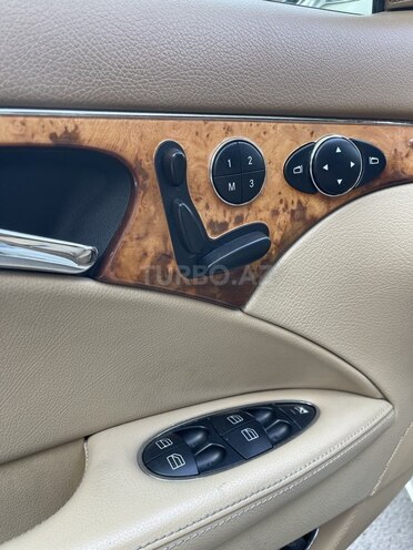 Mercedes E 280-15
