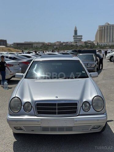 Mercedes E 240 1998, 326,000 km - 2.4 l - Bakı