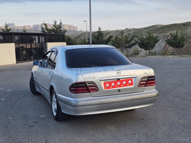 Mercedes E 320 2000, 520,000 km - 3.2 l - Bakı