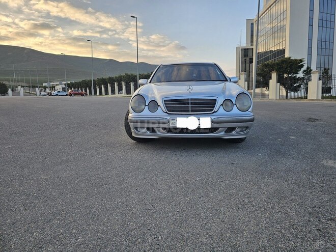 Mercedes E 320 2000, 520,000 km - 3.2 l - Bakı