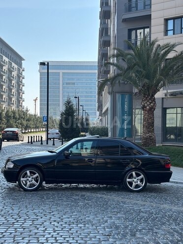 Mercedes C 180 1995, 369,257 km - 1.8 l - Bakı