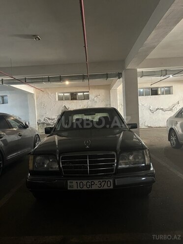 Mercedes E 220 1993, 333,330 km - 2.2 л - Bakı