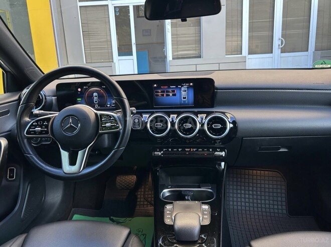Mercedes A 250 e-9