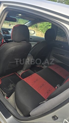 Toyota Prius-12