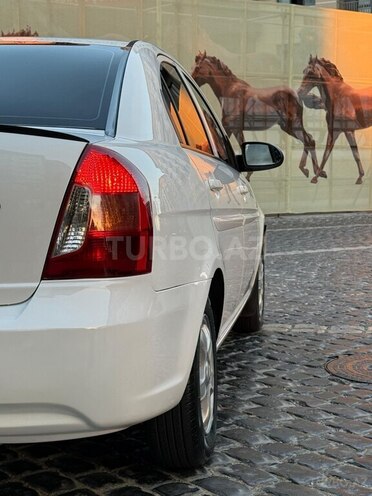 Hyundai Accent 2006, 220,000 km - 1.6 l - Bakı