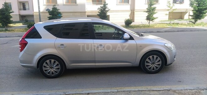 Kia  2008, 286,000 km - 1.4 l - Bakı
