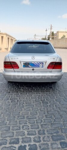 Mercedes E 240 1998, 586,883 km - 2.4 l - Bakı