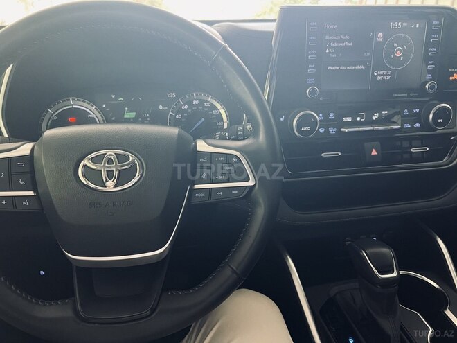 Toyota Highlander 2021, 32,000 km - 2.5 l - Bakı