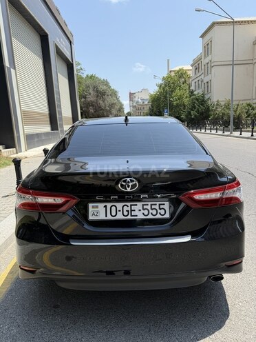 Toyota Camry-6