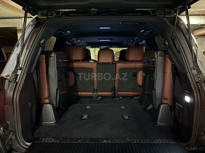 Lexus LX 570-11