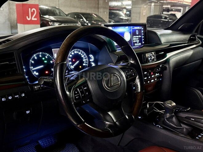 Lexus LX 570-10