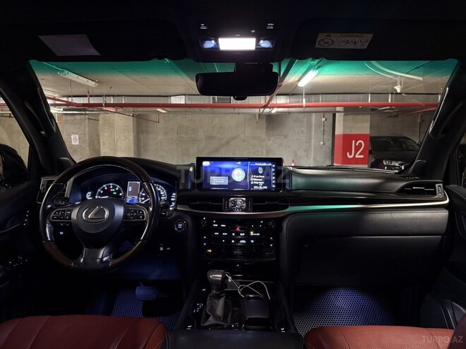 Lexus LX 570-16