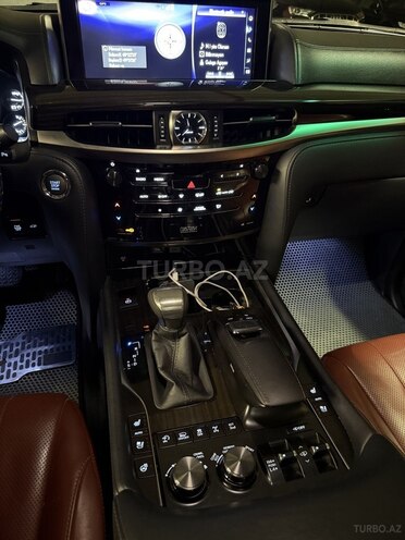 Lexus LX 570-8