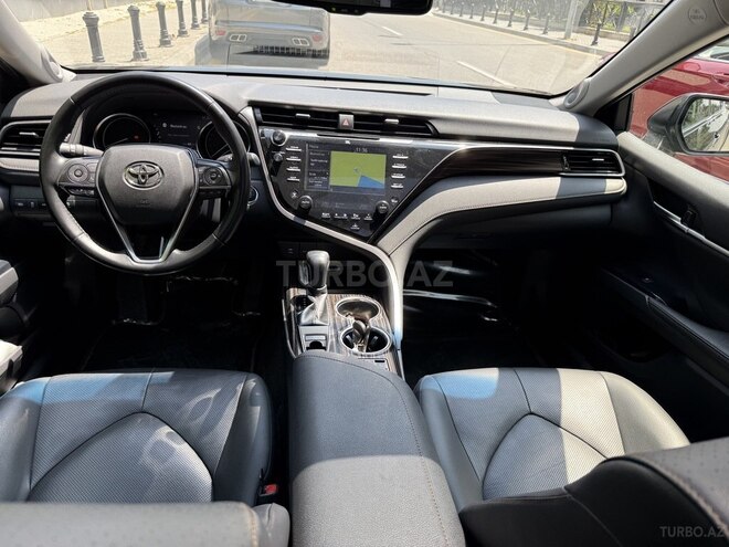 Toyota Camry-9