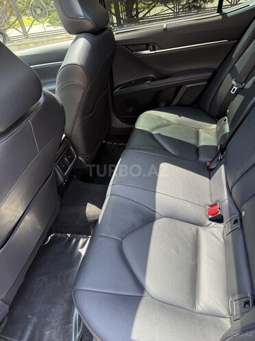 Toyota Camry-10