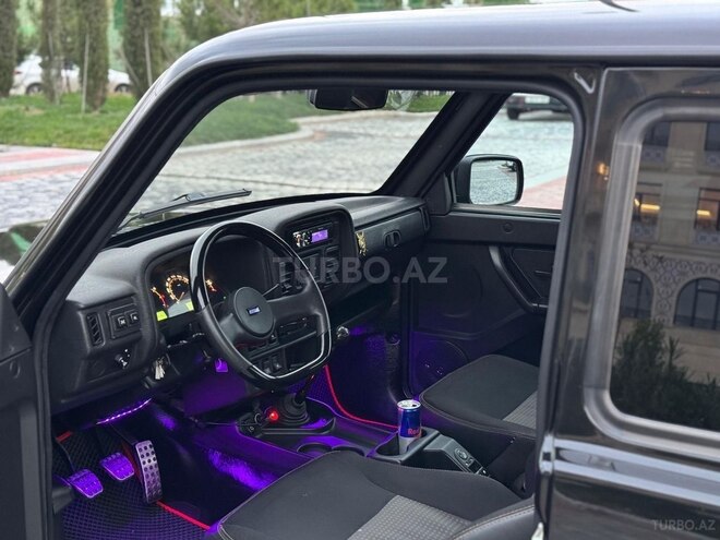 LADA (VAZ) Niva-10