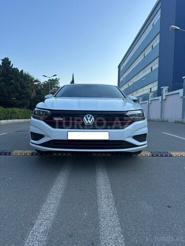 Volkswagen Jetta-1