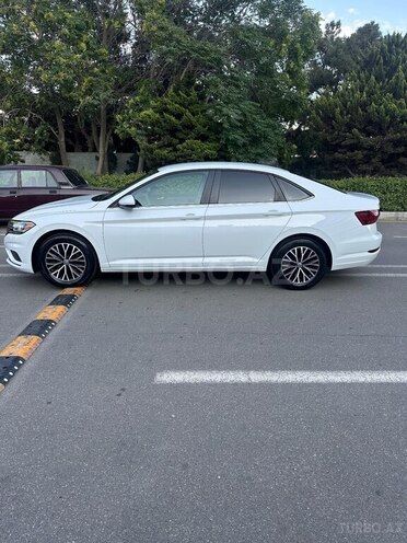 Volkswagen Jetta-5