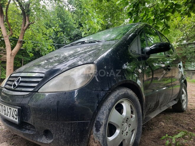 Mercedes A 190 2003, 263,339 km - 1.9 l - İsmayıllı