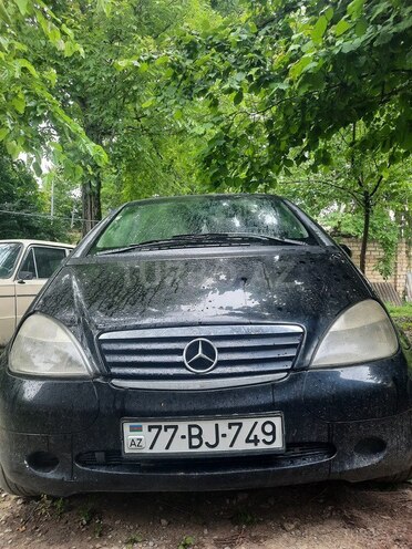 Mercedes A 190 2003, 263,339 km - 1.9 l - İsmayıllı