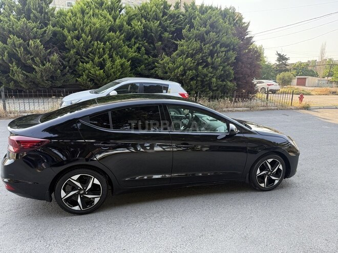Hyundai Elantra 2019, 107,393 km - 2.0 l - Bakı