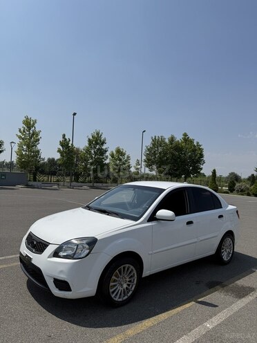 Kia Rio 2010, 366,000 km - 1.4 l - Şamaxı