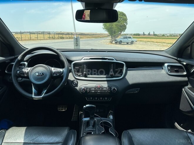 Kia Sorento-8