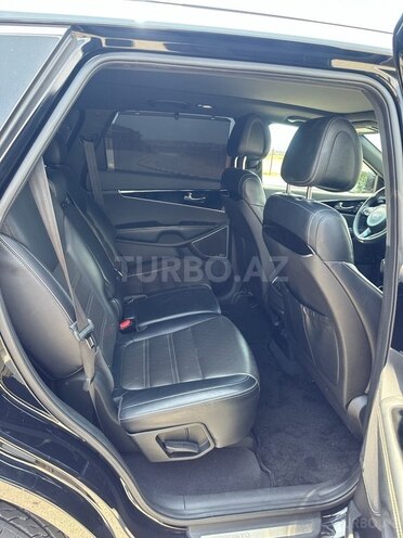 Kia Sorento-11