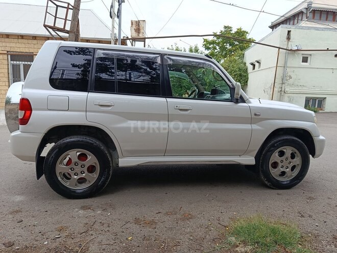 Mitsubishi Pajero io 2003, 217,584 km - 2.0 л - Gəncə