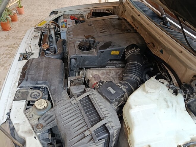 Mitsubishi Pajero io 2003, 217,584 km - 2.0 л - Gəncə