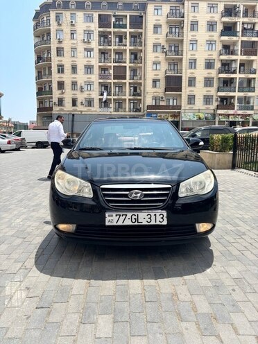 Hyundai Elantra-2