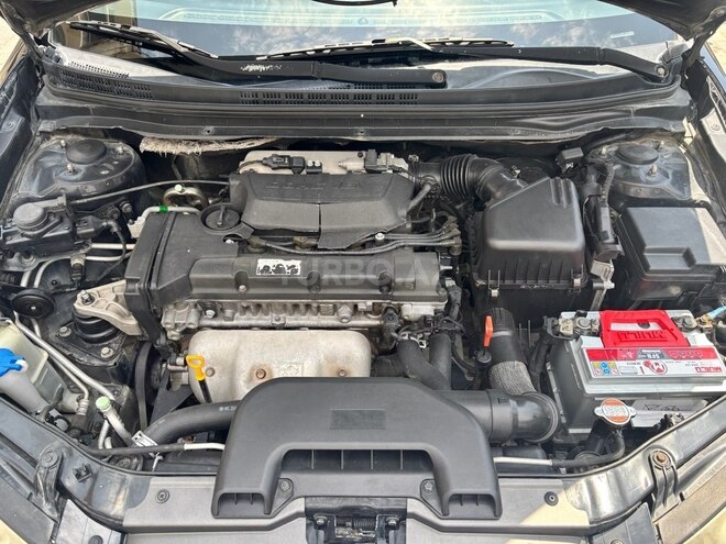 Hyundai Elantra-8