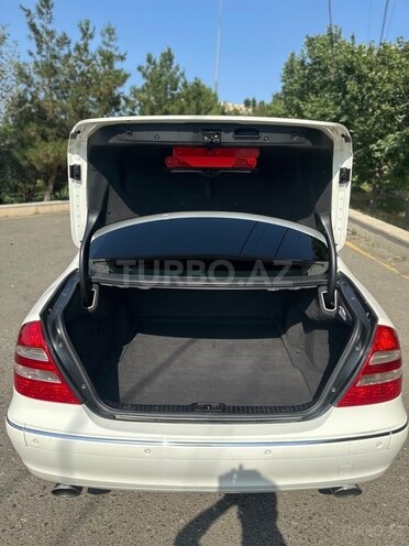 Mercedes E 240 2002, 238,000 km - 2.4 l - Bakı