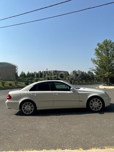 Mercedes E 240 2002, 238,000 km - 2.4 l - Bakı